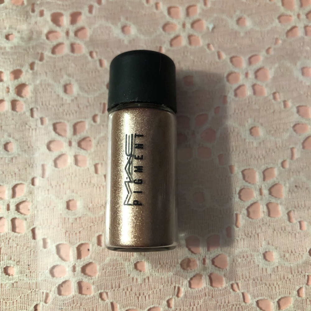 Mac Pigment Tan